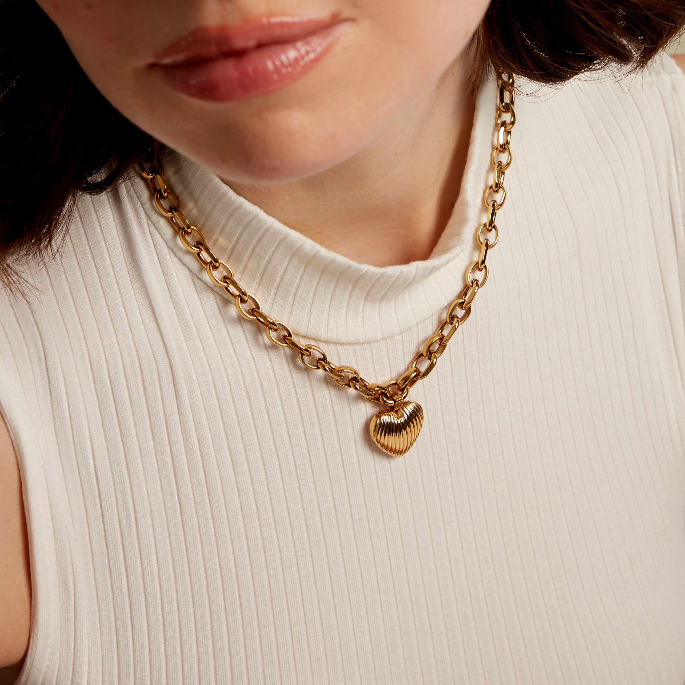 Gold heart necklace – Memory