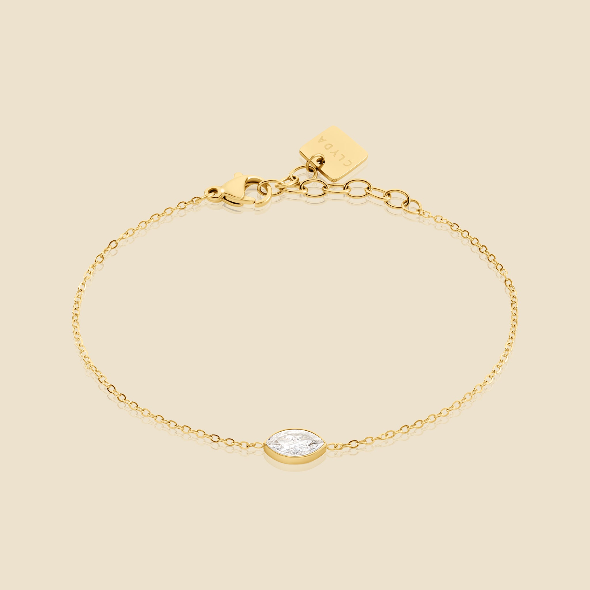 Gold-plated bracelet with white stone – Petal