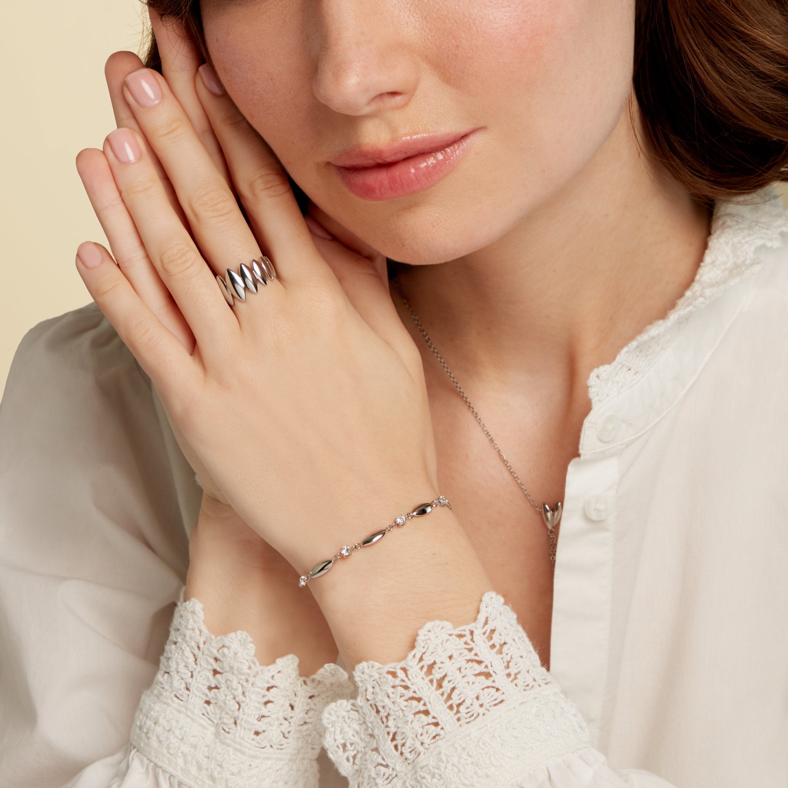 Silver-plated bracelet – Petal