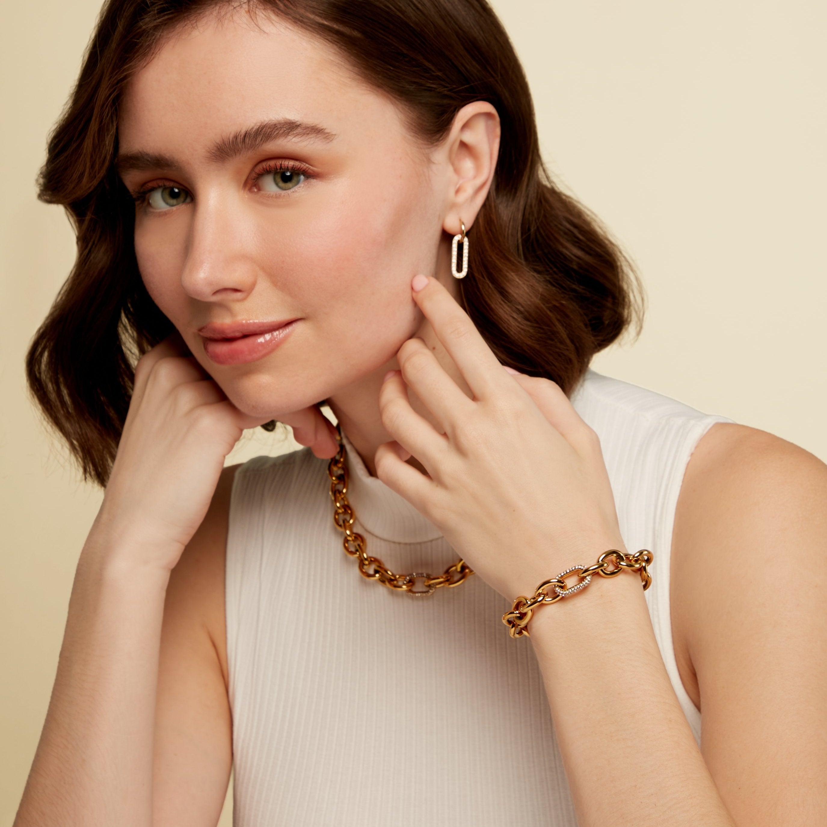 Gold chain bracelet – Charm