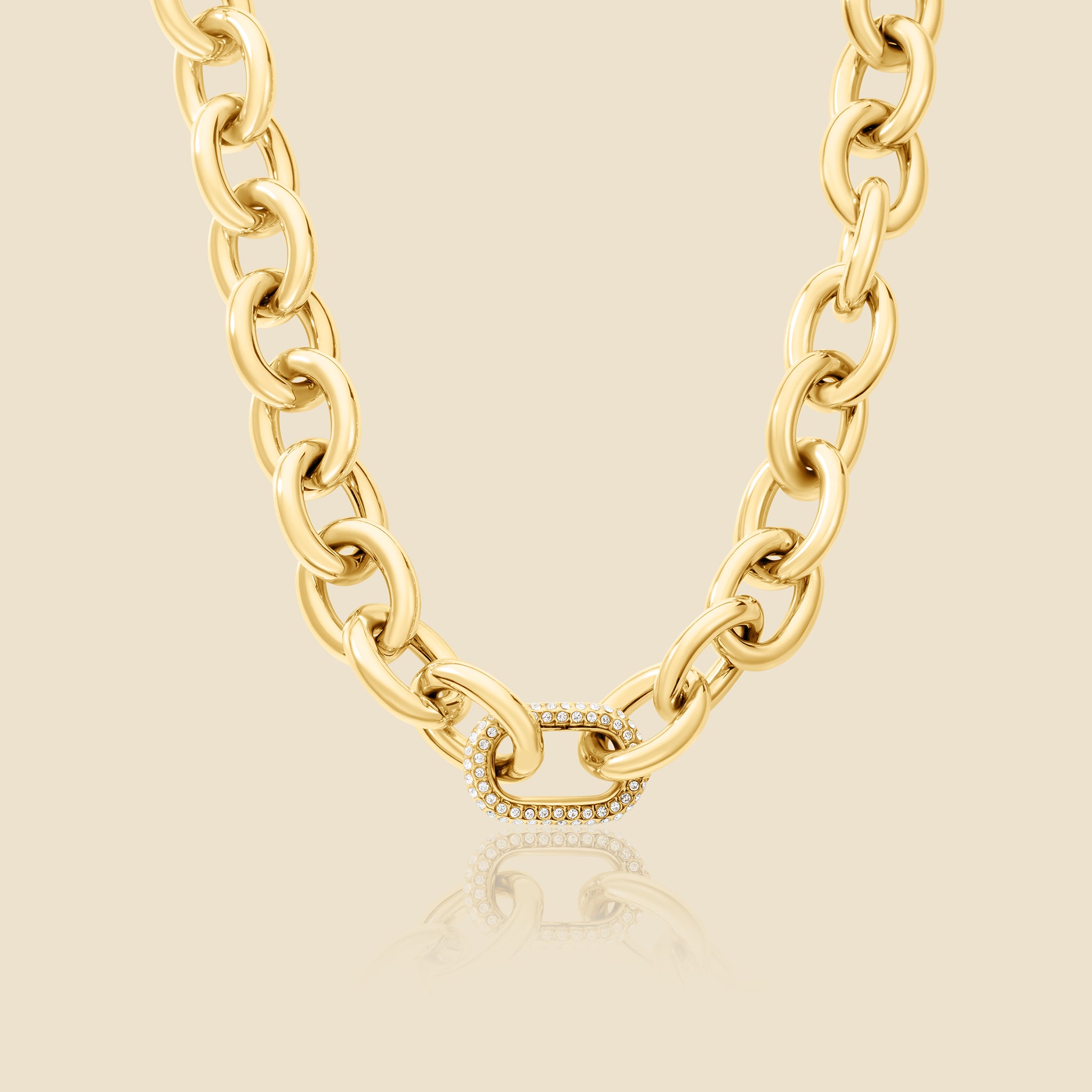 Gold chain necklace – Charm