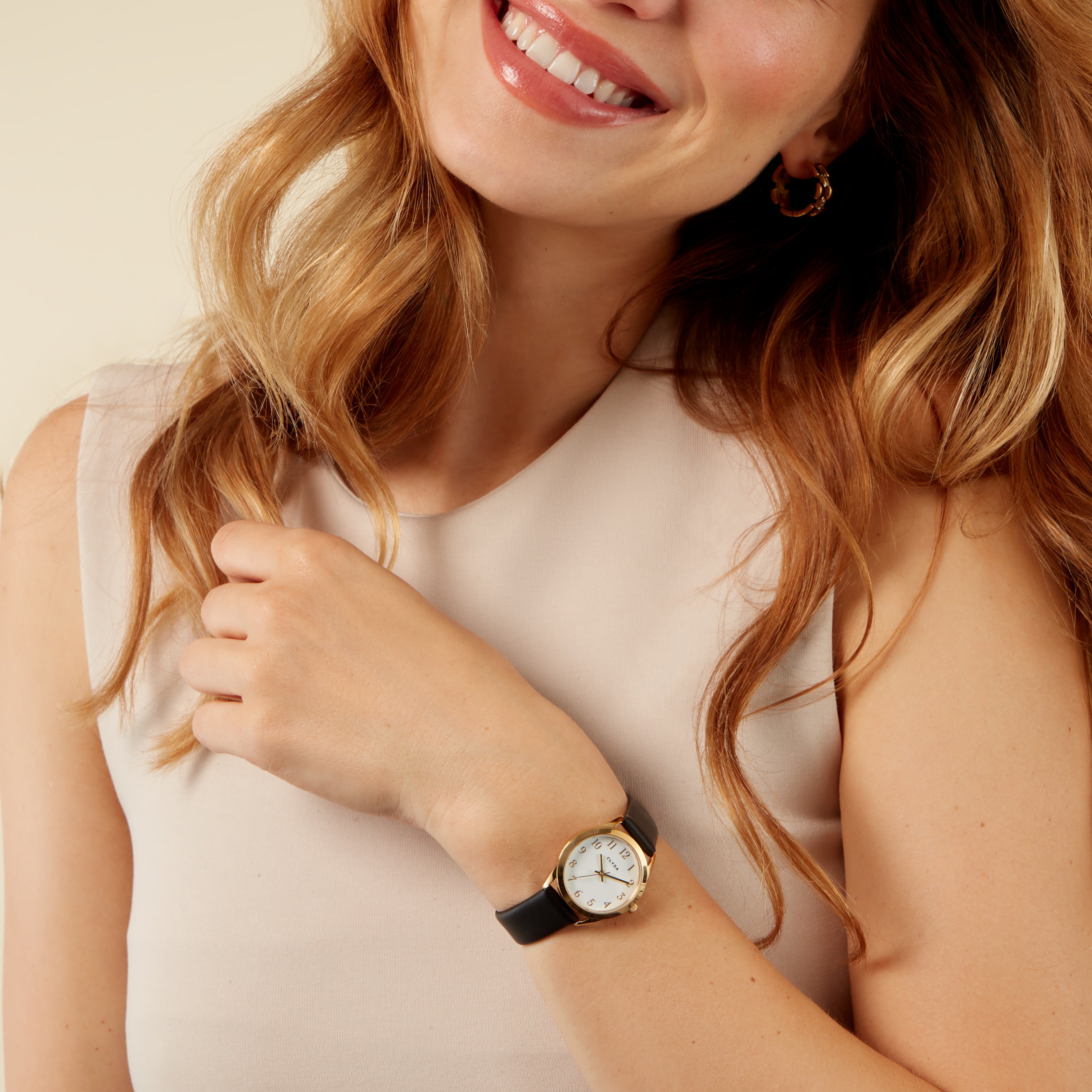 Montre Jeannie doré cuir noir