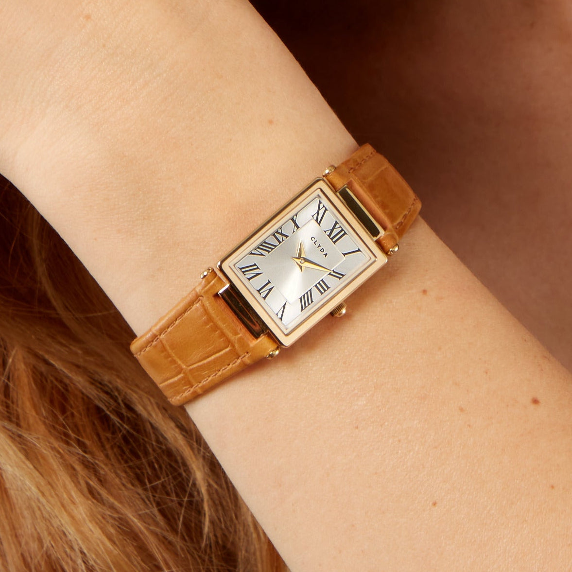 Laure gold brown leather watch