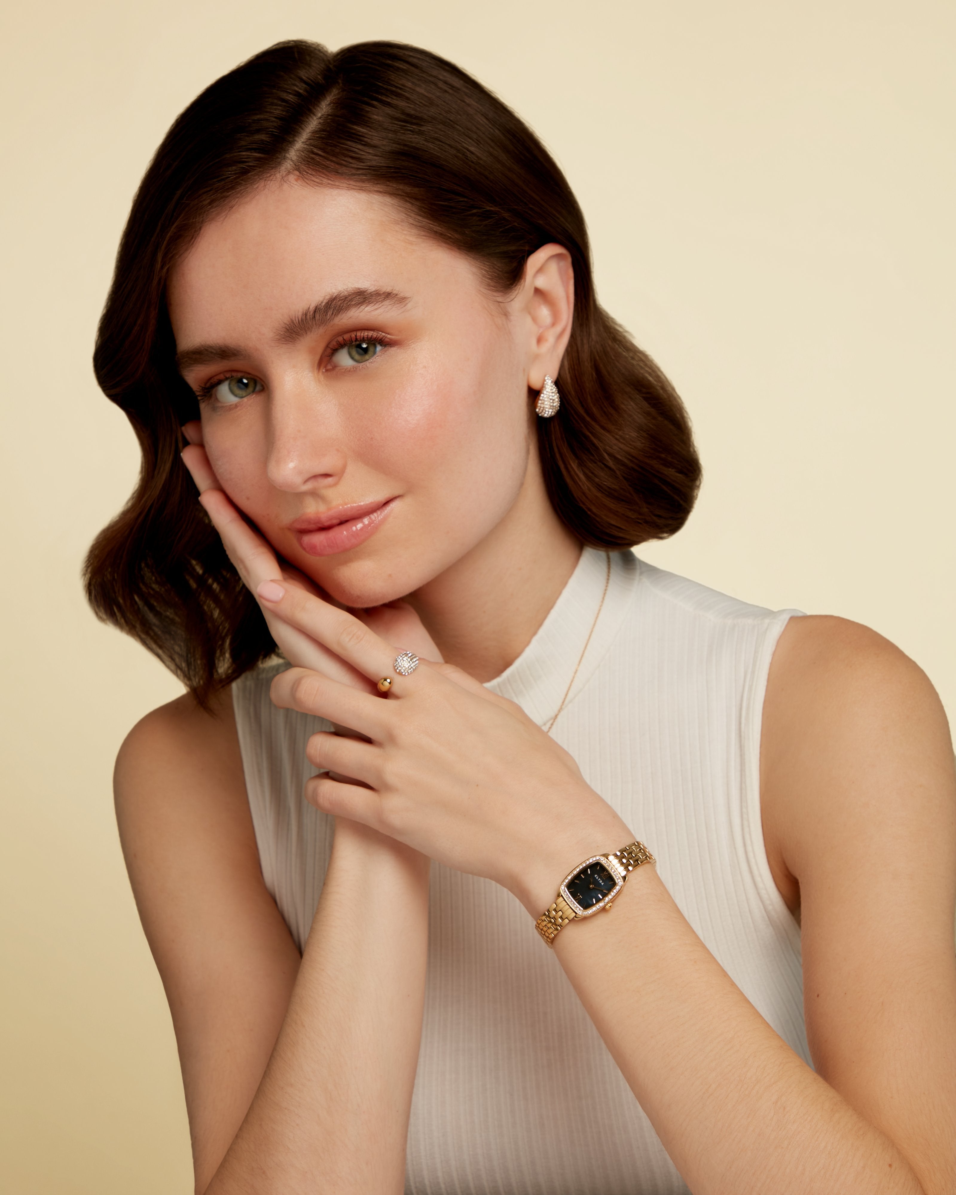 Black and gold watch - Gabrielle