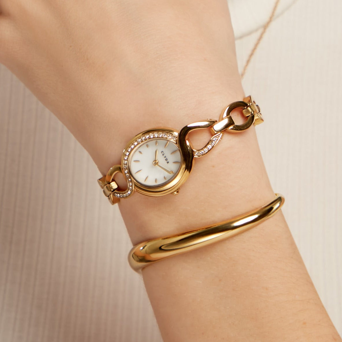 Montre dorée – Sylvie