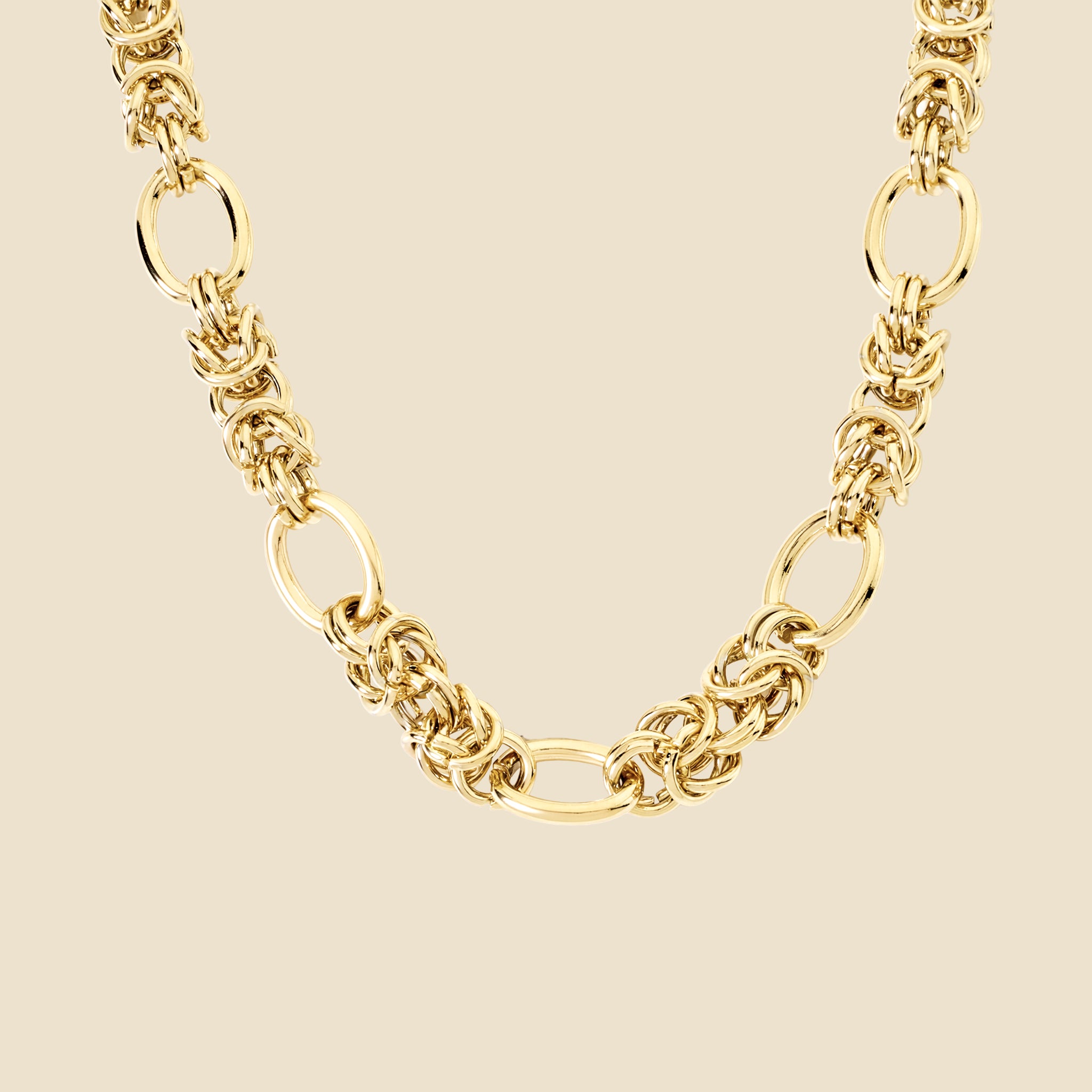 Collier doré - Charme