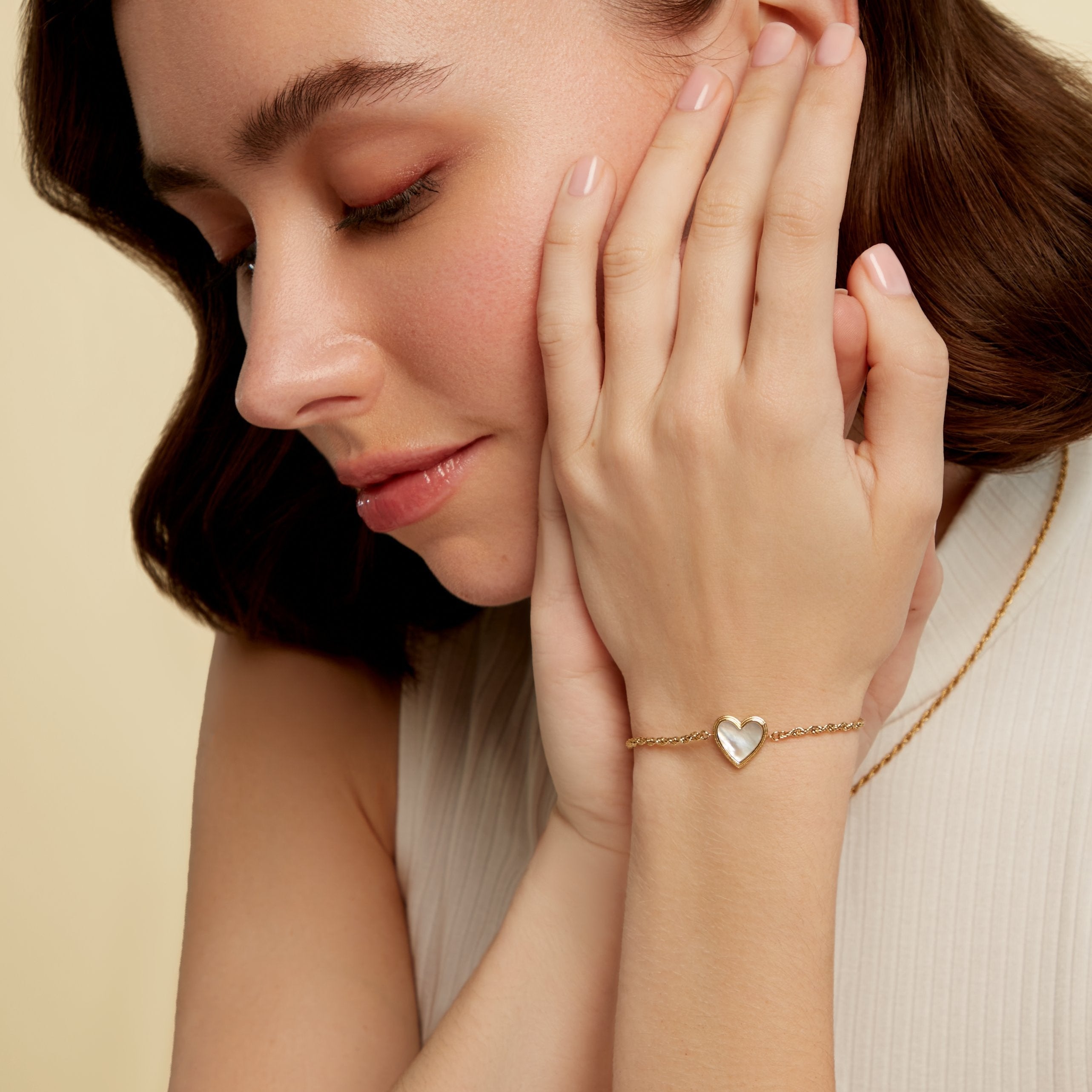 Gold Mother-of-pearl Bracelet – Heart
