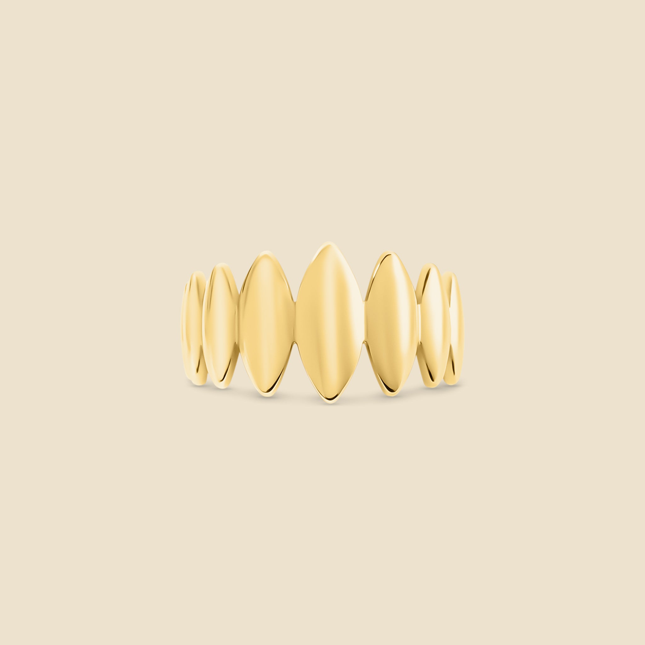 Gold ring – Petal