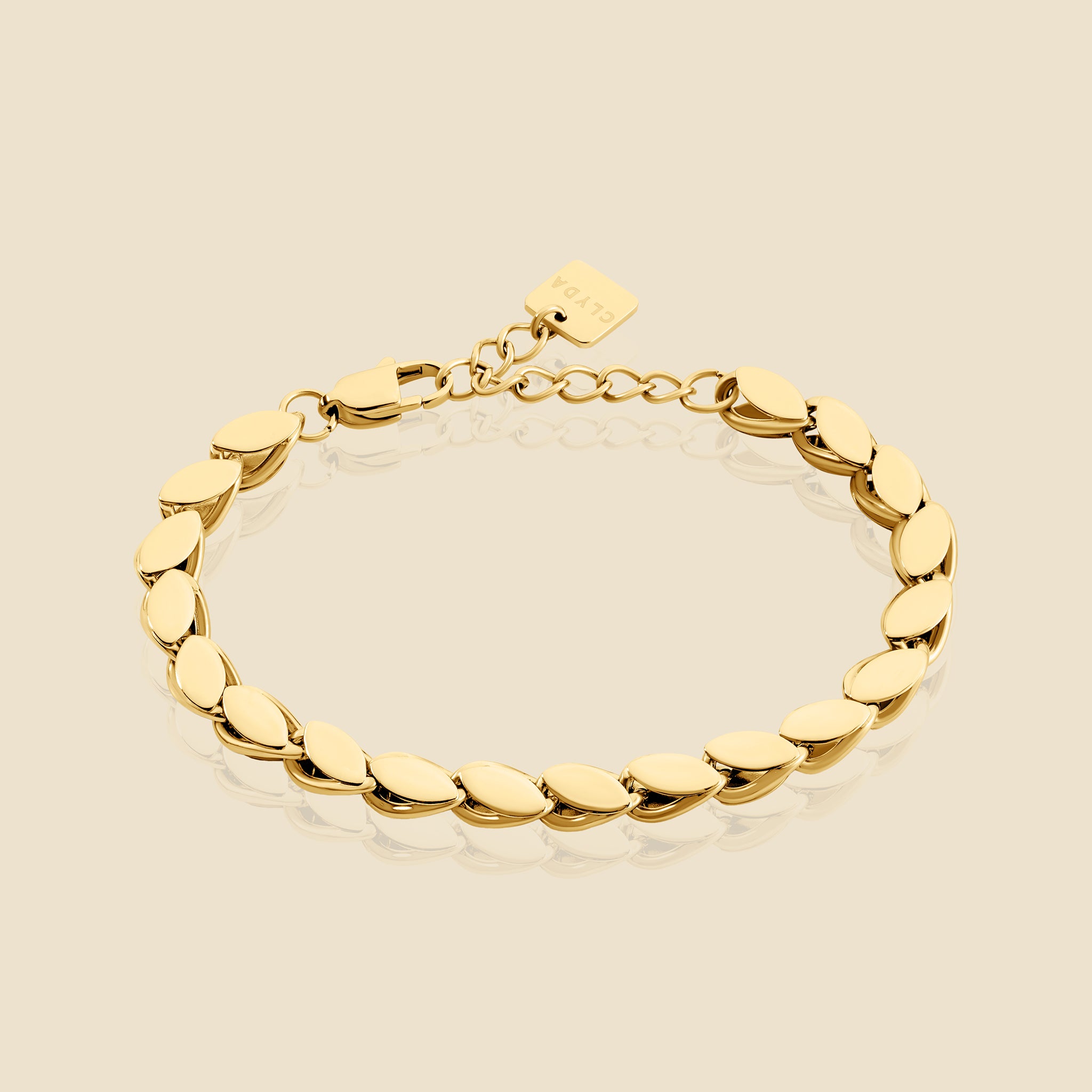 Gold bracelet – Petal 