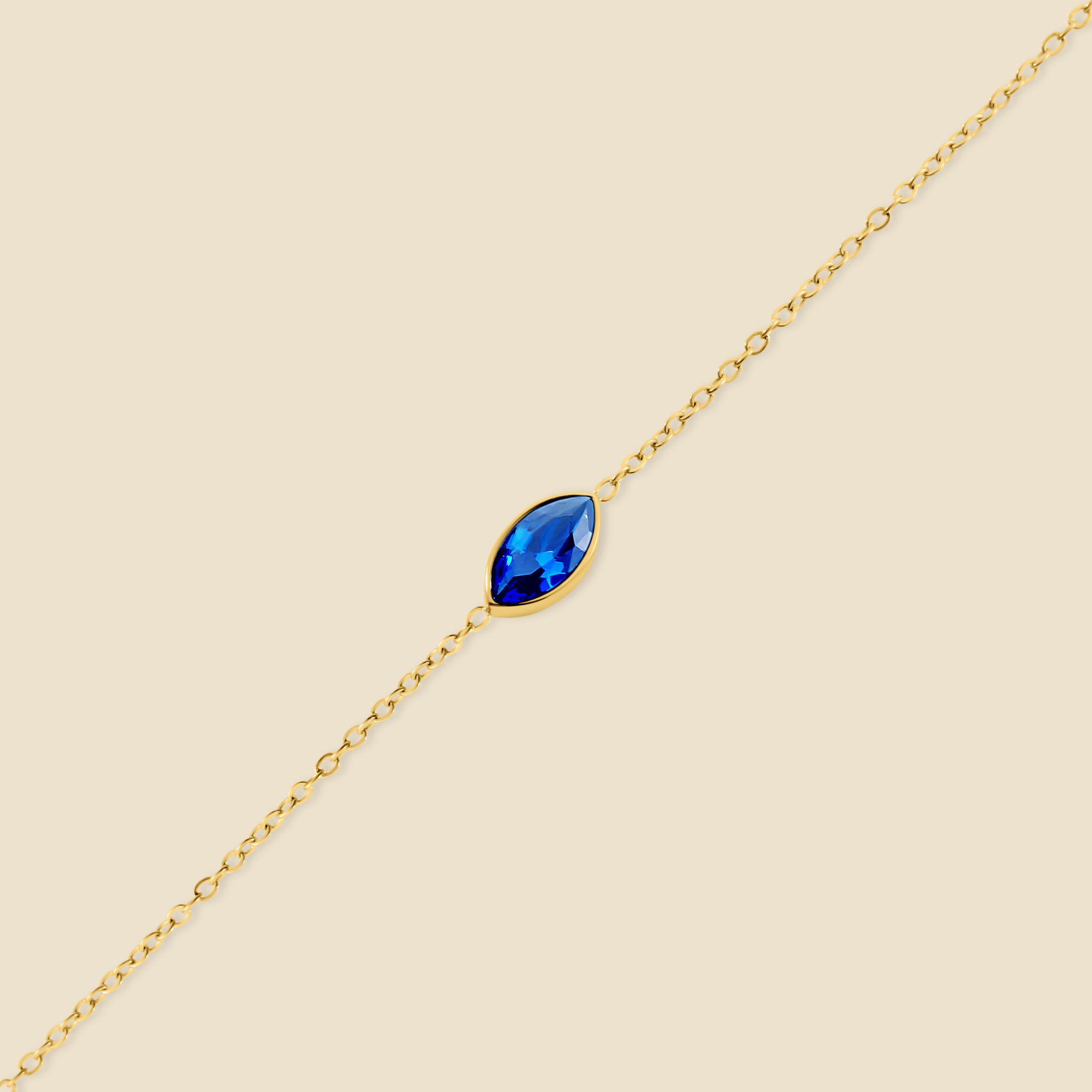 Gold-plated bracelet with blue stone – Petal