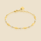 Gold-plated bracelet with white stone – Petal