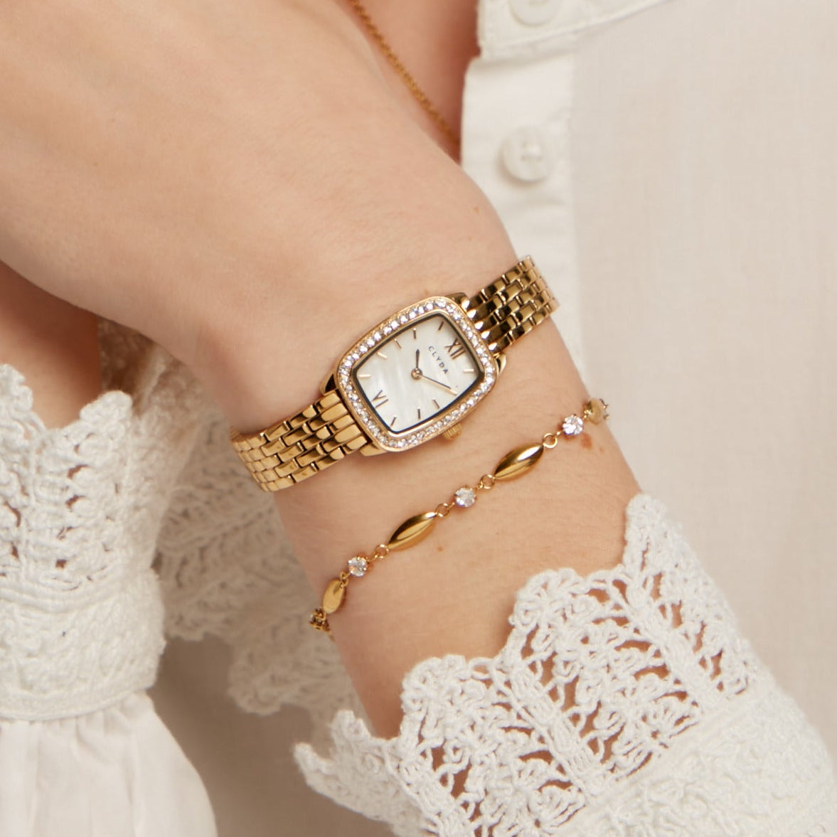 Gold watch – Gabrielle